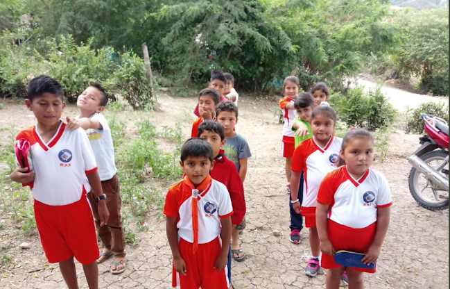 7J8R+VJ9, Naranjos Alto 01700