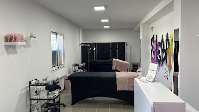 MY EYEBROWS BY A.R à Saint-Victoret
