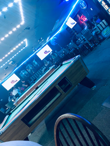 Tobacco Shop «Friends head-shop , tobacco & Hookah lounge», reviews and photos, 3041 E Olive Rd, Pensacola, FL 32514, USA