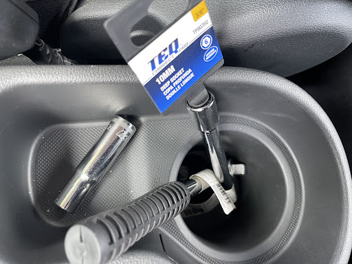 Auto Parts Store «Pep Boys Auto Parts & Service», reviews and photos, 5020 South Blvd, Charlotte, NC 28217, USA