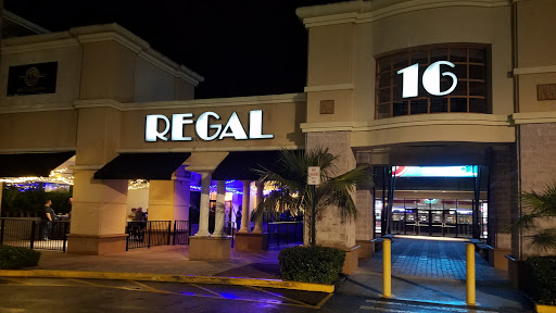 Movie Theater «Regal Cinemas Magnolia Place 16», reviews and photos, 9645 Westview Dr, Coral Springs, FL 33076, USA