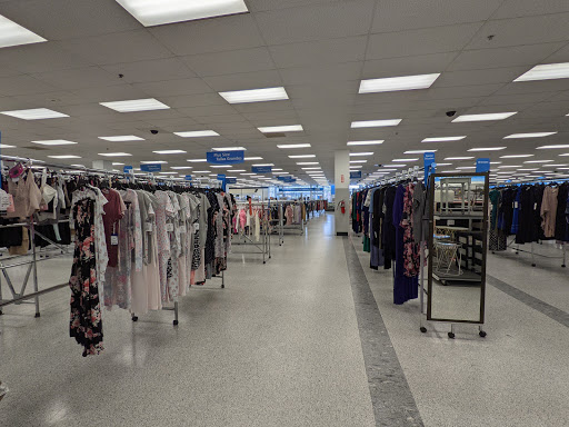 Department Store «Marshalls», reviews and photos, 8661 Colesville Rd, Silver Spring, MD 20910, USA