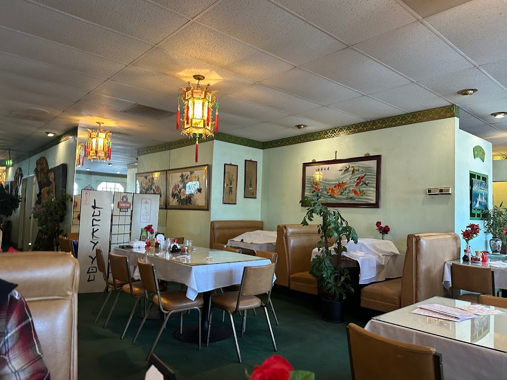 Mandarin Wok Restaurant 92117