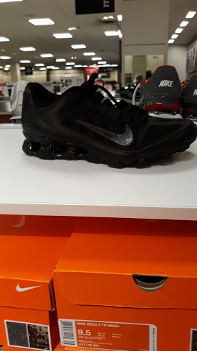 Shopping Mall «Southside Shopping Center», reviews and photos, 1415 S 14th St, Leesburg, FL 34748, USA