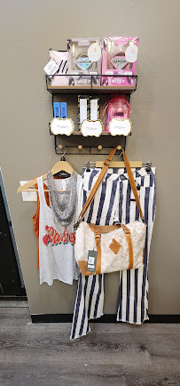 Chic Silhouettes - Photo 8 - Car repair in Sioux Falls, SD, Sioux Falls