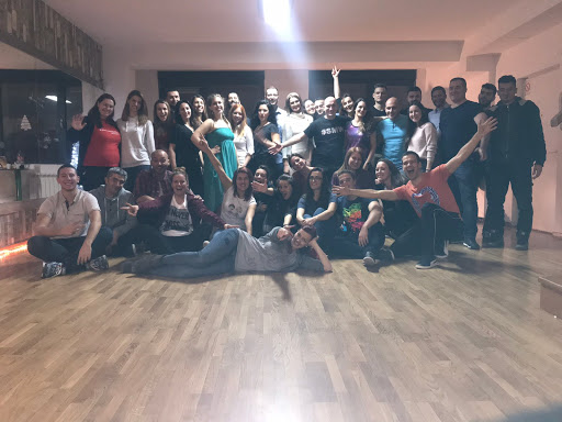 Primera Dance School - Salsa Primera