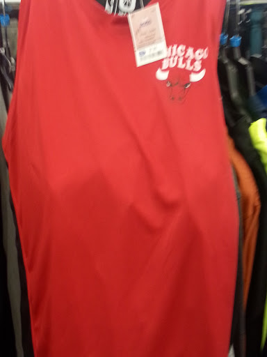 Clothing Store «Ross Dress for Less», reviews and photos, 7065 Cermak Rd, Berwyn, IL 60402, USA