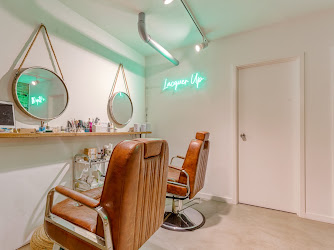 Lacquered + Stripped - Eco-Friendly and Vegan Salon