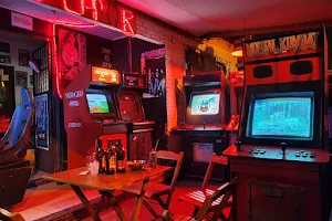 The Old School House - Arcade Beer Burguer image