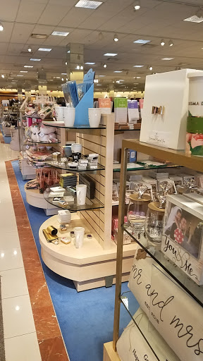 Von Maur