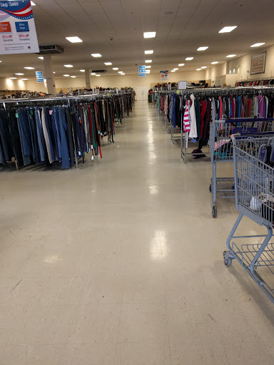 Thrift Store «Amvets Thrift Stores», reviews and photos, 109 S Seven Oaks Dr, Knoxville, TN 37922, USA