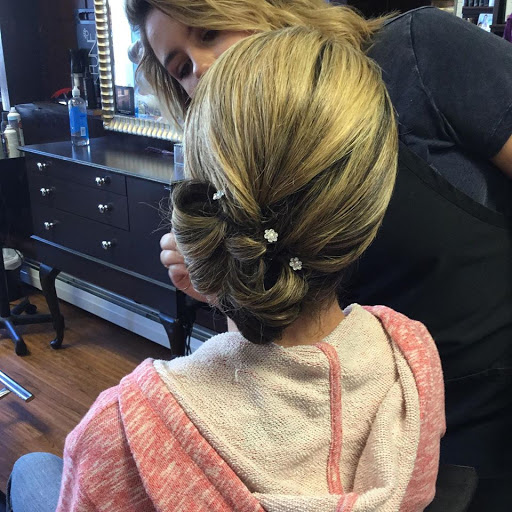 Beauty Salon «Cut To the Chase Salon», reviews and photos, 37 Central Square, Chelmsford, MA 01824, USA