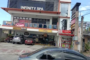 Infinity Spa - Fairview image