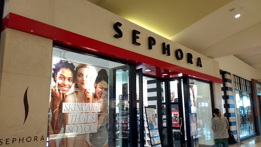 SEPHORA, 26 Southpark Center, Strongsville, OH 44136, USA, 