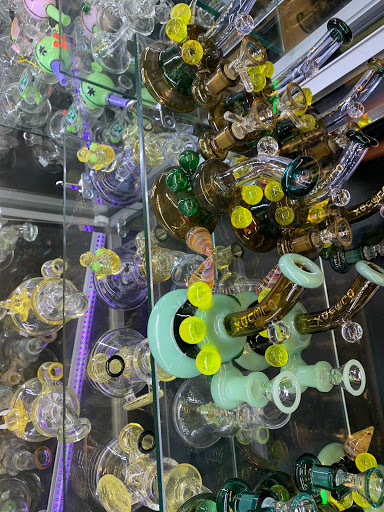 Tobacco Shop «Starbuzz Smoke Shop», reviews and photos, 668 Soscol Ave, Napa, CA 94559, USA