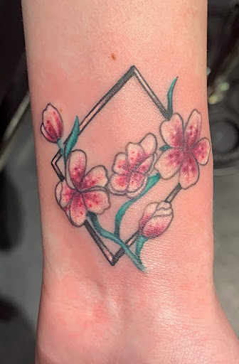 Explore tattoo cross ideas, creative tattoo ideas in Las Vegas, available at Club Tattoo The Venetian Grand Canal Shoppes