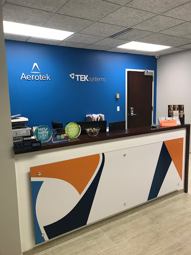 727 N Waco Ave #140, Wichita, KS 67202, USA