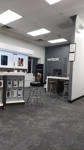 Cell Phone Store «Russell Cellular, Verizon Authorized Retailer», reviews and photos, 3763 Peters Mountain Road, Halifax, PA 17032, USA