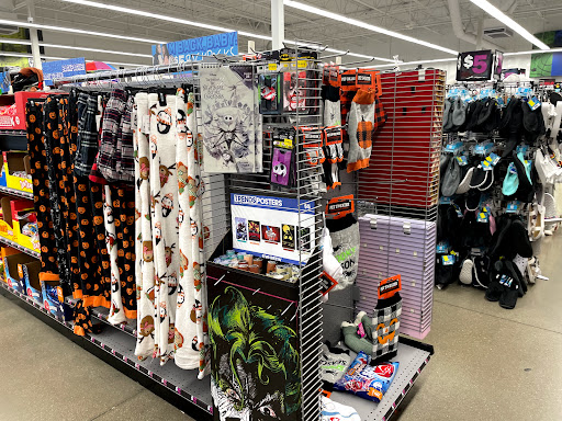 Variety Store «Five Below», reviews and photos, 13401 Shelbyville Rd, Louisville, KY 40243, USA