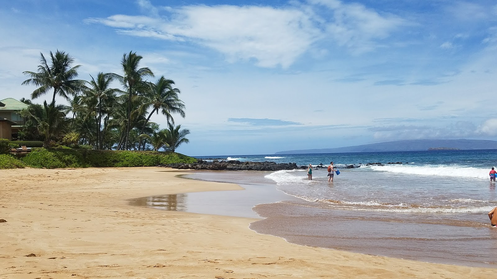 Foto de Polo Beach Park com praia espaçosa