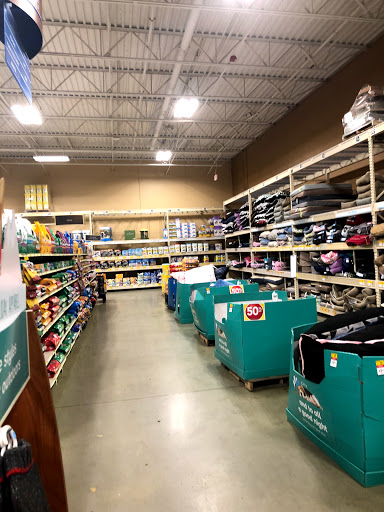 Pet Supply Store «PetSmart», reviews and photos, 1720 N Pointe Dr, Durham, NC 27705, USA