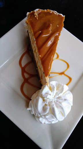 Restaurant «The Cheesecake Factory», reviews and photos, 5799 N Bayshore Dr, Glendale, WI 53217, USA