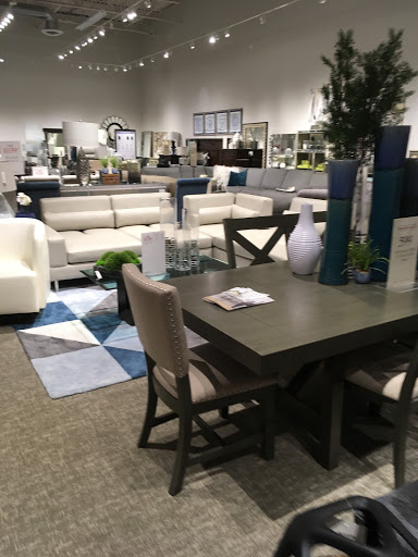 Furniture Store «Ashley HomeStore», reviews and photos, 6560 20th St, Vero Beach, FL 32966, USA