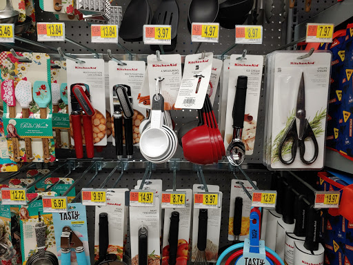 Department Store «Walmart Supercenter», reviews and photos, 27931 Kelly Johnson Pkwy, Santa Clarita, CA 91355, USA