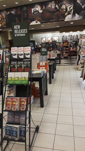 Book Store «Barnes & Noble», reviews and photos, 2751 Paper Mill Rd, Wyomissing, PA 19610, USA