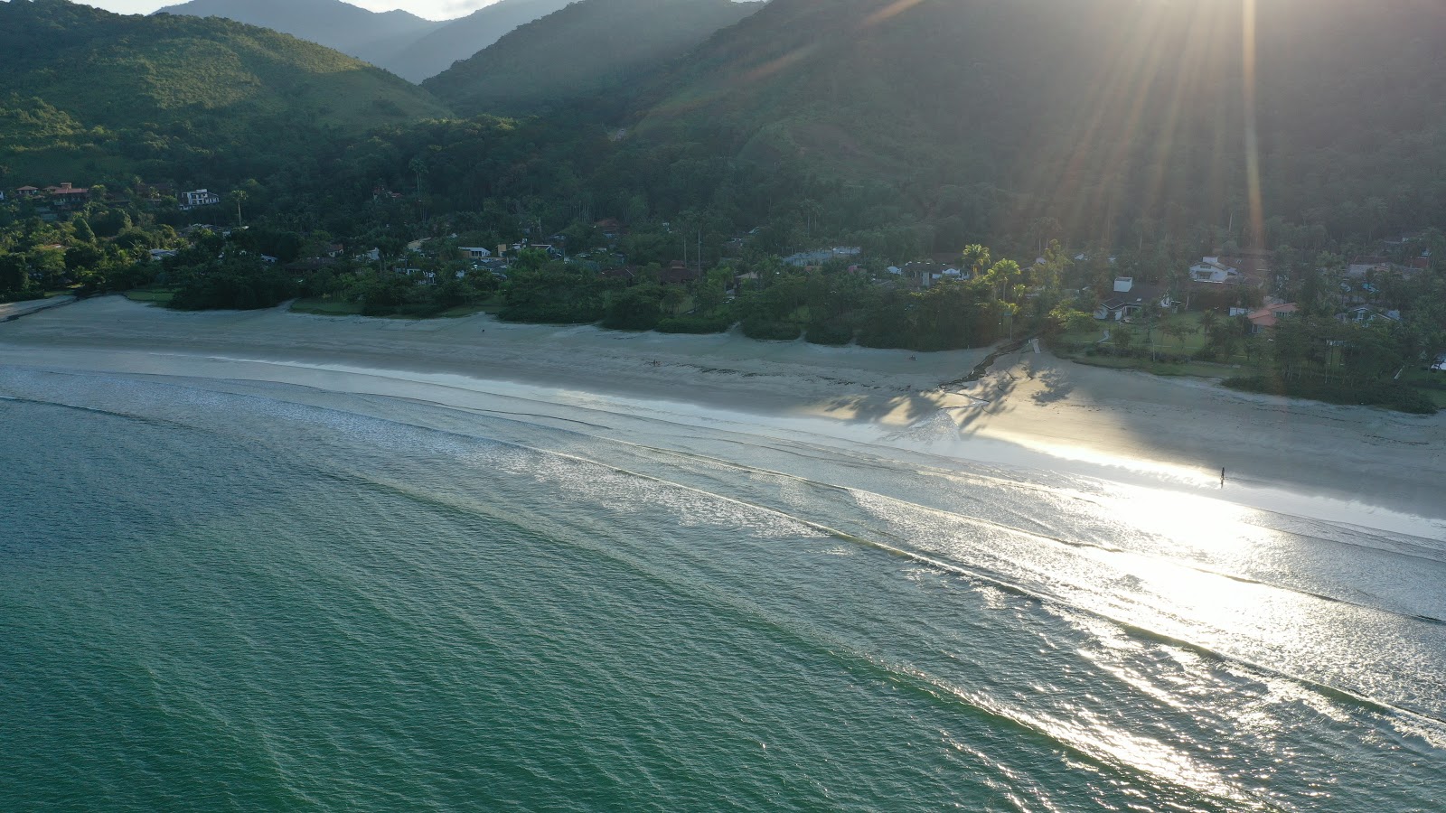 Praia Dura的照片 带有长直海岸