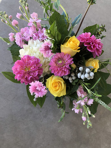 Florist «Foothills Floral Gallery», reviews and photos, 4647 E Chandler Blvd # 10, Phoenix, AZ 85048, USA