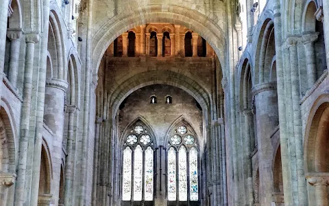 Romsey Abbey image