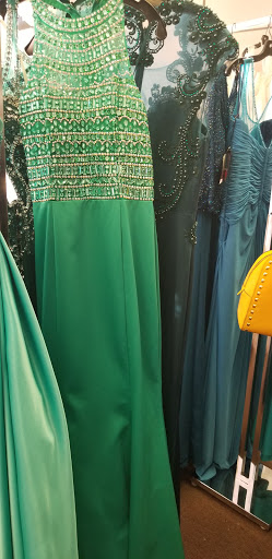 Bridal Shop «Bridal & Quince Amelia Alvillar», reviews and photos, 1718 N Zaragoza Rd, El Paso, TX 79936, USA