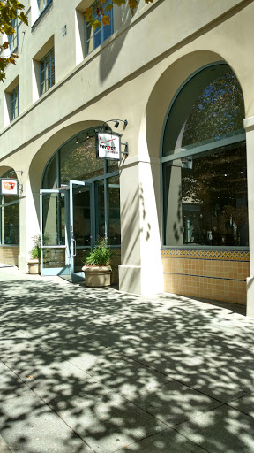 Cell Phone Store «Verizon», reviews and photos, 110 Cooper St #100-A, Santa Cruz, CA 95060, USA