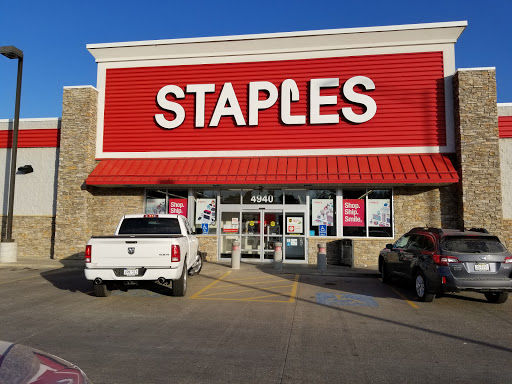 Office Supply Store «Staples», reviews and photos, 4940 O St, Lincoln, NE 68510, USA