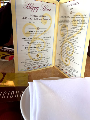 Restaurant «The Cheesecake Factory», reviews and photos, 140 Market Street, Yonkers, NY 10710, USA