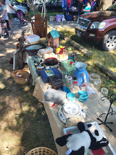 Flea Market «East Avon Flea Market», reviews and photos, 1520 W Henrietta Rd, Avon, NY 14414, USA