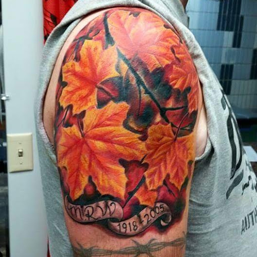 Tattoo Shop «Bombshell Tattoo & Body Piercing», reviews and photos, 1 E Eau Claire St, Rice Lake, WI 54868, USA