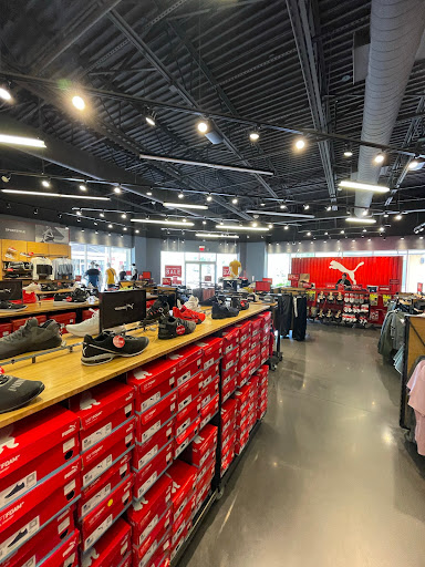 Shoe Store «PUMA», reviews and photos, 4976 Premium Outlets Way #750, Chandler, AZ 85226, USA