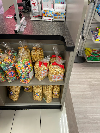 Clothing Store «Burlington Coat Factory», reviews and photos, 4701 N Harlem Ave, Harwood Heights, IL 60706, USA