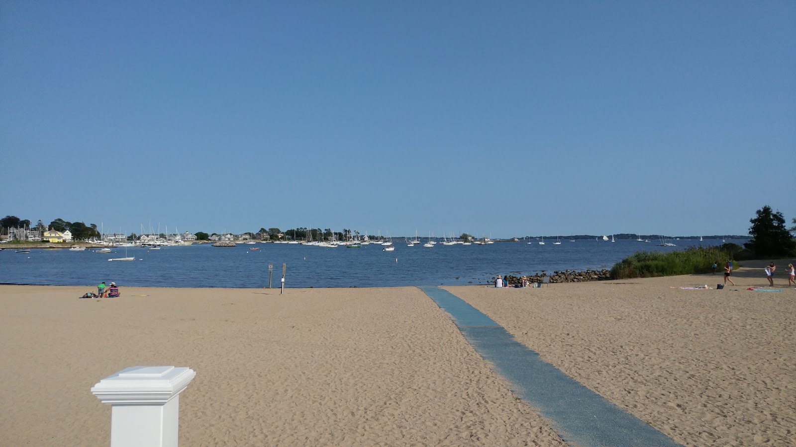 Foto af Esker Point Beach med lille bugt