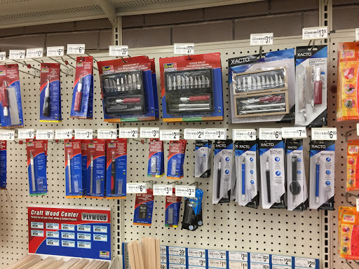 Shopping Mall «Bala Cynwyd Shopping Center», reviews and photos, 59 E City Ave, Bala Cynwyd, PA 19004, USA