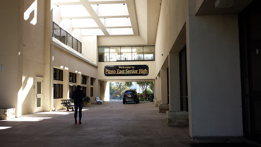 Higher secondary school Plano