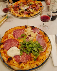 Plats et boissons du Pizzeria Fellini à Nanterre - n°3