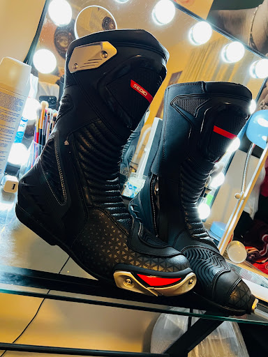 Motorcycle Parts Store «Cycle Gear», reviews and photos, 2229 Lehigh St, Allentown, PA 18103, USA