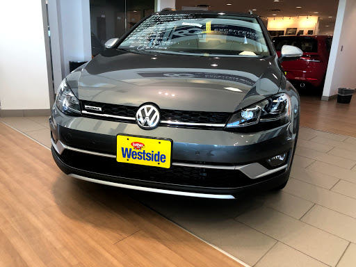 Volkswagen Dealer «Luther Westside Volkswagen», reviews and photos, 2370 MN-100, St Louis Park, MN 55416, USA