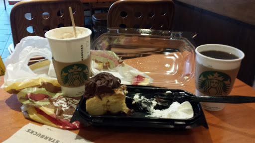Coffee Shop «Starbucks», reviews and photos, 2751 N Mayfair Rd A, Wauwatosa, WI 53222, USA