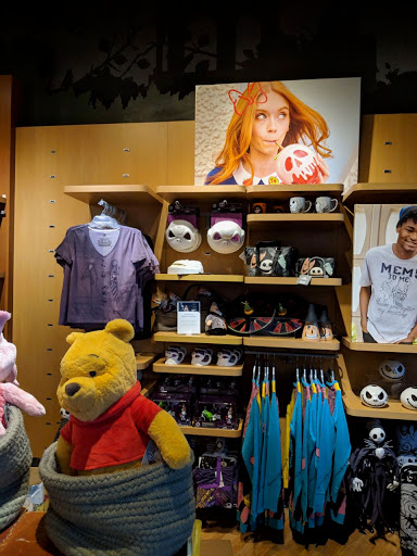 Toy Store «Disney Store», reviews and photos, 395 Santa Monica Place, Santa Monica, CA 90401, USA