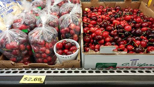 Grocery Store «European Market & Deli 