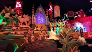 its a small world - photo 4